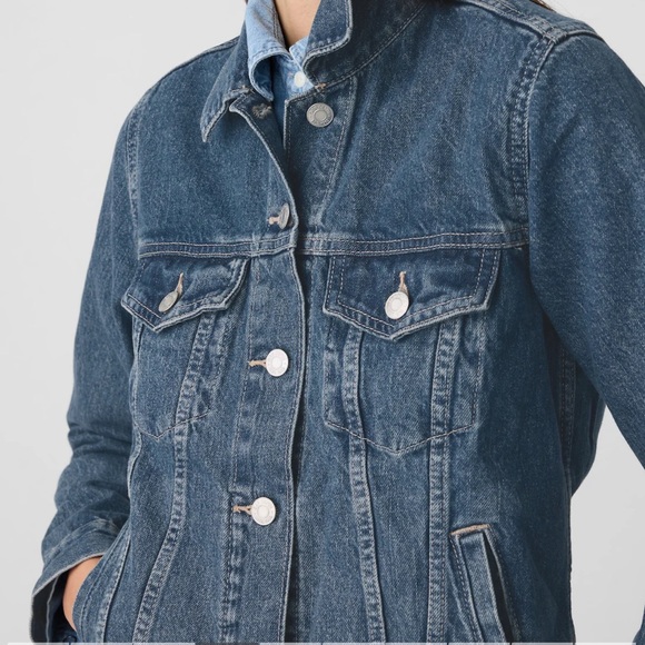 NWT GAP Icon Denim Jacket Color: Medium Wash - Picture 5 of 7